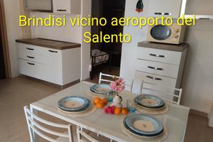 Appartamento solo a trasfertisti Brindisi utenze i