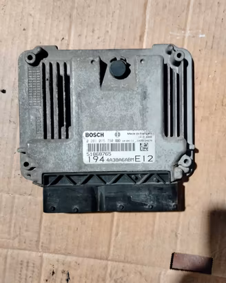 A9550 Centralina motore Bosch Fiat Croma 1.9 MJT 0