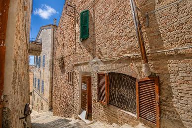 2 LOCALI A RIPATRANSONE