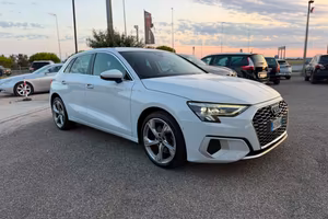 AUDI A3 SPB 30 g-tron S tronic Business Adv.
