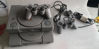 PS1 (SCPH-5502) + 2 Controller DualShock Originali