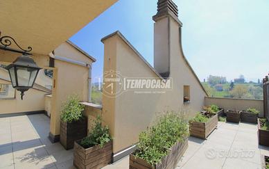 QUADRILOCALE CON BOX AUTO LIBERO SUBITO!