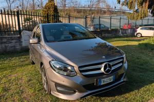 Mercedes-benz B 180 Premium