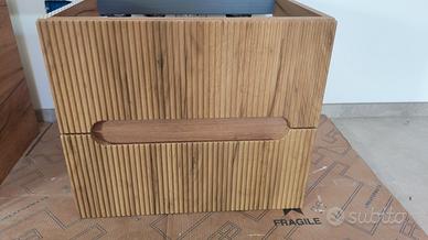 Due mobili bagno per lavandino sospesi
