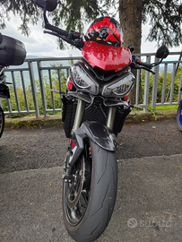 Triumph Street triple RS