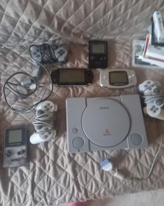 console retrogaming + cartucce pokemon
