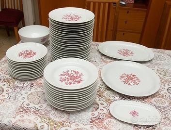 Servizio piatti in porcellana tedesca da 12