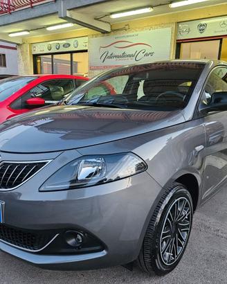 Lancia Ypsilon 1.0 Firefly Hybrid S&S GOLD 70CV