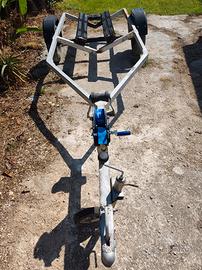 Carrello moto d'acqua non omologato