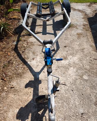 Carrello moto d'acqua non omologato
