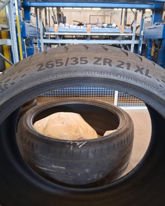 2 pneumatici sportivi