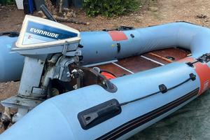 Gommone EV 330 motore evinrude 10hp