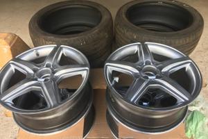 Pneumatici 225/45ZR17 94Y  e cerchi Mercedes da 17