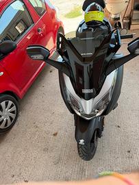 Honda forza 300