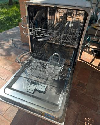 Lavastoviglie indesit incasso