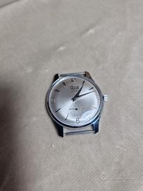 orologio carica manuale.