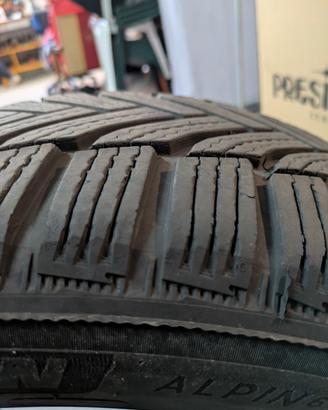 Gomme Invernali Michelin Alpin 6 - 225/50 R17 98H 