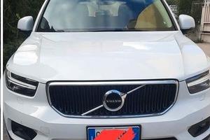 VOLVO XC40 T3