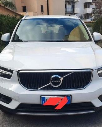 VOLVO XC40 T3