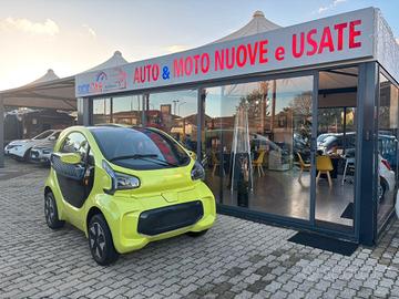 Xev Yoyo, CON SOLI KM200