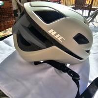 casco bici HJC