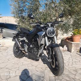 Honda CB 300 R Fullopt!scarico artigianale!