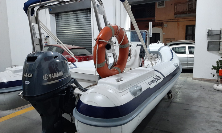 Nuova jolly 5 metri + Yamaha 40cv 78h