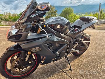 Suzuki GSX-R 600 K7 (2007) – Solo 15000 km