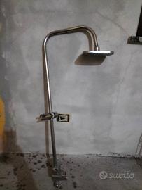 Colonna doccia con soffione, doccino e flessibili 