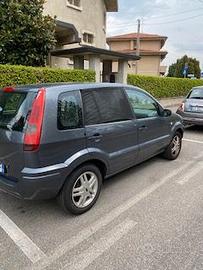 Auto ford Fusion