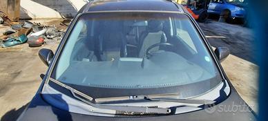 KIA SPORTAGE 4WD 2008 - PARABREZZA ANTERIORE