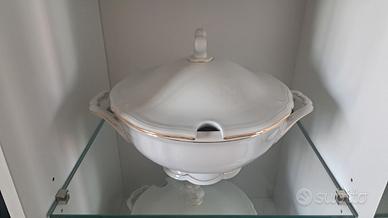 Servizio piatti in porcellana