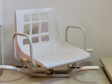 Seggiolino girevole per vasca