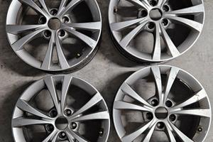 Cerchi in lega da 16" per Alfa Romeo