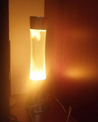 lampada lava vulcano