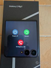 Samsung Zflip 7 512 GB F766B. LCD interno Rotto