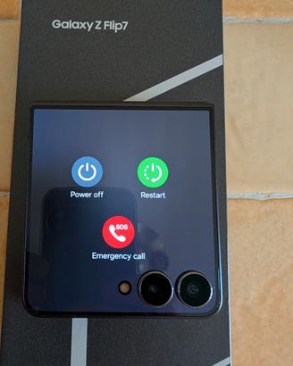 Samsung Zflip 7 512 GB F766B. LCD interno Rotto