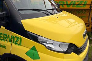 Furgone iveco Daily con cassone ribaltabile 3 mt