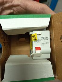 differenziale 2P 25A 30mA schneider