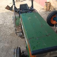 Trattore agricolo