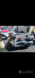 Yamaha xmax 250