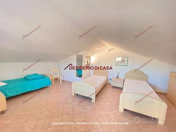 Casa, Campofelice di Roccella.