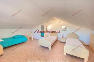 Casa, Campofelice di Roccella.