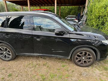 Mitsubishi outlander phev