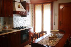 Stanza matrimoniale donna