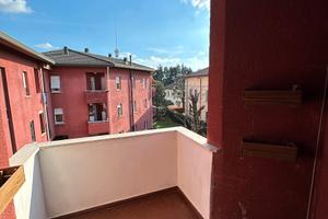 Stanza dentro un trilocale, 5 min dalla stazione