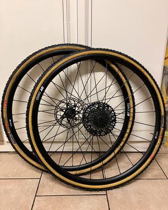 Ruote gravel ciclocross DT Swiss