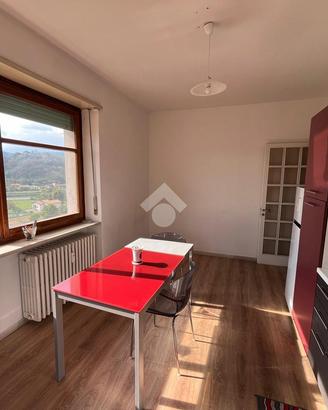 3 LOCALI A BANCHETTE