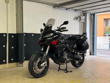 Ducati Multistrada V2S - Total Black