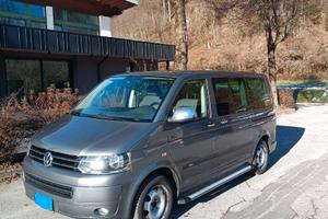 Multivan 2.0 TDI Volkswagen anno 2011